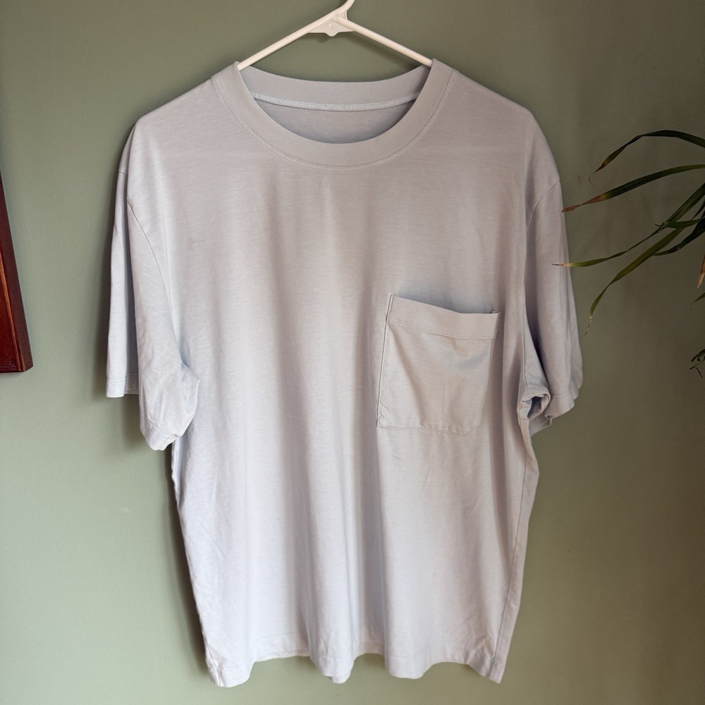 Lululemon Shirt Mens Light Blue Short Sleeve Pocket Crewneck Tee Soft Casual Med